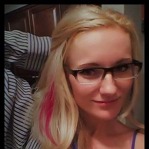 Meet your Posher, Jasmine